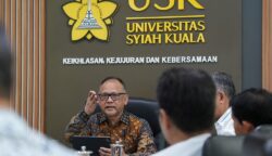 Dirjen Dikti Kemendikti Saintek Prof Dr Khairul Munadi ST MEng, menghadiri Rapat Forum Rektor Aceh (FRA) yang diselenggarakan di Universitas Syiah Kuala (USK) Banda Aceh, Jum’at, 9 Mei 2025