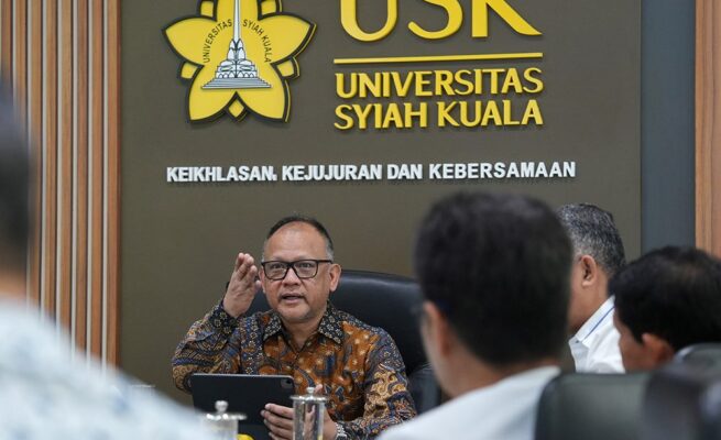 Dirjen Dikti Kemendikti Saintek Prof Dr Khairul Munadi ST MEng, menghadiri Rapat Forum Rektor Aceh (FRA) yang diselenggarakan di Universitas Syiah Kuala (USK) Banda Aceh, Jum’at, 9 Mei 2025
