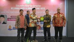 Wakil Gubernur Aceh Fadhlullah menghadiri Silaturahmi Akbar dan Sarasehan Ikatan Keluarga Alumni Mahasiswa Aceh Malang Raya di Banda Aceh, Sabtu (10/5)