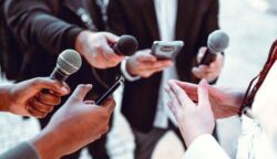 Sekretaris Jenderal Aliansi Jurnalis Independen (AJI) Indonesia Bayu Wardhana mengkritik praktik pemerintah yang kerap menggandeng influencer untuk kampanye dan sosialisasi kebijakan. (Istimewa)