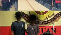 Satgas Anti Premanisme Polresta Banda Aceh mengamankan dua juru parkir liar dan dua remaja bawa tuak, Senin malam (12/5). (Foto: Dok. Polresta Banda Aceh)