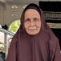 Penjual kue tradisional khas Aceh, Nek Ti (90), jamaah haji inspiratif asal Pidie Jaya