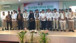 Ketua Umum Pimpinan Pusat Gerakan Muslim Indonesia Raya (Gemira), Dr KH Moch. Irfan Yusuf atau Gus Irfan melantik Pengurus Daerah Gemira Provinsi Aceh periode 2022–2027 di Hotel Al Hanifi, Banda Aceh, Sabtu (17/5). (Foto: For Infoaceh.net)