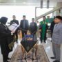 Wali Kota Banda Aceh Illiza Sa’aduddin Djamal melantik Pj Sekda Kota Banda Aceh Jalaluddin, Jum'at (16/5), di balai kota.