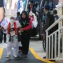Jamaah haji Aceh Kloter 1 saat masuk Asrama Haji Banda Aceh, Sabtu pagi (17/5). (Foto: Dok. Infoaceh.net)