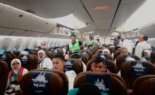 Jamaah haji Aceh kloter 01 sudah tiba di Bandara King Abdul Aziz, Jeddah, Arab Saudi setelah menempuh perjalanan sekitar 7,5 jam, Ahad (18/5). (Foto: For Infoaceh.net)