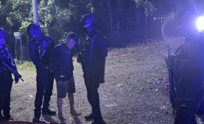 Dua pria berinisial AF (36) dan Z (38) diamankan Tim Star Reborn Polres Lhokseumawe karena diduga melakukan pencurian kabel milik PT PLN di Desa Panggoi, Kecamatan Muara Dua, Ahad (18/5)