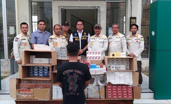 90.000 batang rokok ilegal diamankan dalam operasi gabungan yang digelar di Kabupaten Pidie Jaya dan Bireuen pada 15–16 Mei 2025