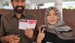 Salmawati, yang akrab disapa Bunda Salma, istri Gubernur Aceh Muzakir Manaf (Mualem), dijadwalkan akan dilantik sebagai anggota DPRA pada Rabu siang, 21 Mei 2025.
