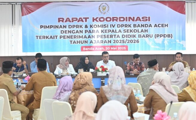 DPRK Banda Aceh memanggil para kepala SMP dan SD untuk membahas Penerimaan Peserta Didik Baru (PPDB) Tahun Ajaran 2025/2026, Selasa (20/5). (Foto: For Infoaceh.net)