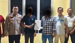 parkir liar Banda Aceh, pungli parkir liar Darussalam, pengelola parkir ilegal Aceh, juru parkir tanpa izin Aceh Besar, Tim Lebah Polsek Darussalam, kasus parkir liar 2025, parkir ilegal depan bank, parkir ilegal Aceh diselidiki, juru parkir liar kena razia, pungutan liar Banda Aceh