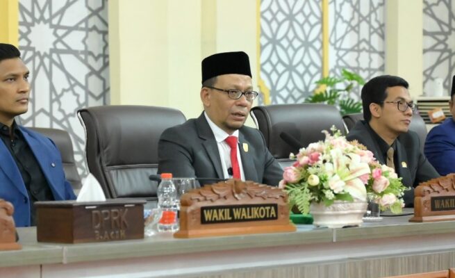 Rapat Paripurna DPRK Banda Aceh menetapkan hasil uji kelayakan dan kepatutan (Fit & Proper Test) Anggota Baitul Mal Kota Banda Aceh, Rabu (21/5). (Dok. Humas DPRK Banda Aceh)