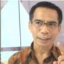 Ketua Umum PWI Kongres Bandung Hendry Ch Bangun (kiri), Anggota Dewan Pers Dahlan Dahi (tengah) dan Ketua Umum PWI KLB Zulmansyah Sekedang (kanan)
