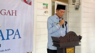 Bupati Aceh Selatan Mirwan MS meresmikan 'Rumah Singgah Griya Tuan Tapa Aceh Selatan' di Jalan Metro, Lorong E Nomor 3 Gampong Beurawe Banda Aceh, Jum'at, 23 Mei 2025.
