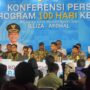 Konferensi pers pencapaian program kerja 100 hari kepemimpinan Wali Kota Banda Aceh Illiza Sa’aduddin Djamal dan Wakil Wali Kota Banda Aceh Afdhal Khalilullah, di Taman Sari, Kamis malam (22/5)