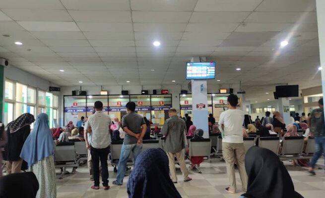Kondisi pelayanan pasien yang berobat di RSUDZA Banda Aceh. (Foto: Ist)