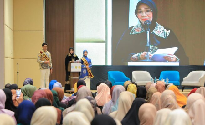 Wali Kota Banda Aceh Illiza Sa’aduddin Djamal pada Seminar dan Lokakarya “Road to Launching Banda Aceh Kota Parfum” yang digelar di Gedung Landmark BSI Aceh, Jum'at (23/5)