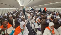Jamaah haji asal Aceh Kloter 08 telah mendarat di Jeddah Arab Saudi, Senin dini hari, pukul 01.15 Waktu Arab Saudi (WAS) atau pukul 05.15 WIB. (Foto: Dok. Infoaceh.net)