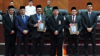 Pemerintah Aceh meraih opini WTP untuk ke-10 kalinya berturut-turut dari BPK RI. Penyerahan Laporan Hasil Pemeriksaan (LHP) atas Laporan Keuangan Pemerintah Aceh 2024 digelar dalam Rapat Paripurna DPRA, Senin, 26 Mei 2025.