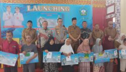 Pemkab Aceh Selatan meluncurkan Kartu Aceh Selatan Sejahtera (KASS) di aula Dinas Pariwisata Aceh Selatan, Selasa (27/5). (Foto: For Infoaceh.net)