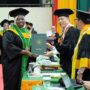Mahasiswi asal Gambia ini resmi menyelesaikan pendidikan Magister Manajemen di Fakultas Ekonomi dan Bisnis, Universitas Syiah Kuala (USK), pada Rabu, 28 Mei 2025.