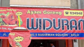 Ayam Goreng Widuran Solo Ketahuan Non-Halal, Netizen: "Selama Ini Kami Makan Apa?"