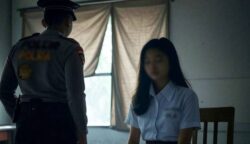 Tutup Kain Jendela, Lalu Suruh Korban Pegang..