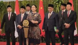 Ketua Dewan Perwakilan Rakyat (DPR) RI, Puan Maharani, menggelar pembicaraan bilateral dengan Perdana Menteri China, Li Qiang, pada Minggu (25/5).