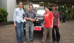 Roy Suryo mengaku sebagai orang yang mengendarai Esemka bersama FX Rudy dari Solo ke Jakarta untuk uji emisi mobil buatan dalam negeri tersebut. Foto: Dok. Istimewa
