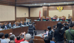 Hasto Bantah Punya Kedekatan dengan Harun Masiku