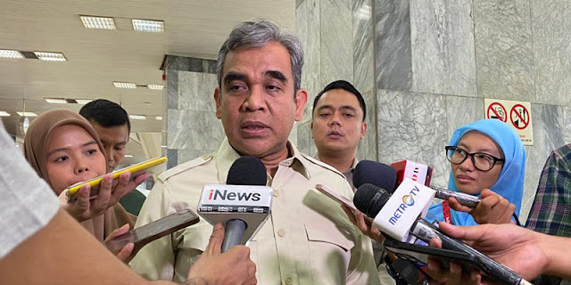 Ketua MPR Ahmad Muzani kepada wartawan di Kompleks Parlemen, Senayan, Jakarta, pada Rabu (25/6/2025).