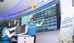 PLN Indonesia Power mempunyai fungsi monitoring pembangkit yaitu Reliability and Efficiency Optimization Center (REOC), pasokan listrik saat momen Ramadan dan Idulfitri 1446 H dipantau 24 jam.