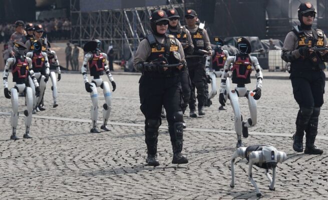 Robot Polri Gegerkan Monas: Modernisasi Kepolisian Siap Sambut Era 'Robot Polisi 2030'