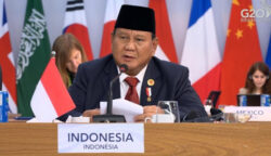 Singkirkan Petualang Politik dari Lingkaran Prabowo