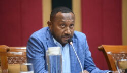Anggota DPR RI dari Dapil Papua, Yan Permenas Mandenas
