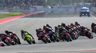Marc Marquez ungguli adik kandungnya untuk menangi GP Aragon