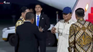 Presiden Prabowo Harus Lepas dari Bayang Bayang Jokowi, Sikat Geng Solo!