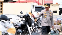 Polres Aceh Timur bersama Bea Cukai Langsa berhasil mengamankan barang dan hewan ilegal yang diselundupkan dari luar negeri melalui jalur laut di wilayah hukum Polsek Madat, pada Ahad pagi (15/6). (Foto: Dok. Polres Aceh Timur)
