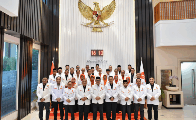 Presiden Partai Keadilan Sejahtera (PKS), Dr. Almuzzammil Yusuf, M.Si., secara resmi mengumumkan struktur lengkap Dewan Pengurus Pusat (DPP) PKS untuk masa bakti 2025–2030