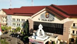 Sebanyak empat pejabat utama (PJU), satu auditor dan dua kapolres jajaran Polda Aceh dimutasi berdasarkan Surat Telegram Kapolri.