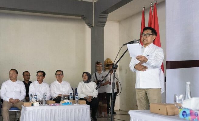 Menteri Koordinator Pemberdayaan Masyarakat (Menko PM), Abdul Muhaimin Iskandar, mendorong pelatihan keterampilan khusus kepariwisataan bagi masyarakat Desa Sengkidu, Karangasem, Bali.