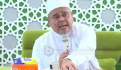 Habib Rizieq Serukan Stop Debat Sunni-Wahabi-Syiah, Bersatulah Lawan Israel dan Sekutunya!