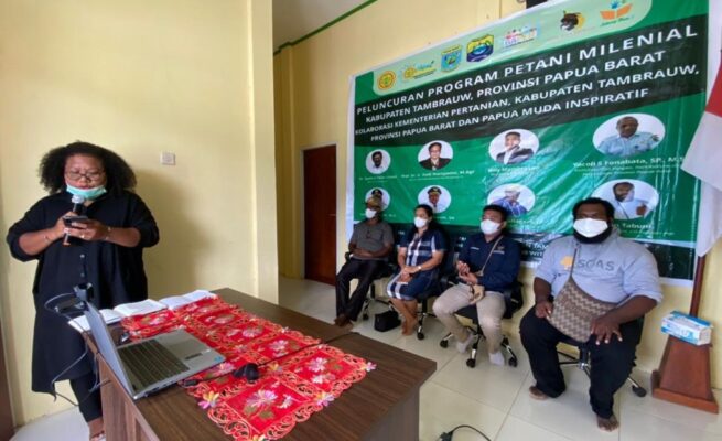 Sekretariat Kabinet Republik Indonesia | Kelima di Tanah Papua, Billy Mambrasar Luncurkan Program Petani Milenial di Tambrauw