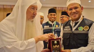 Wakil Gubernur Aceh Fadhullah, melakukan pertemuan dengan Syeikh Dr. Abdulathif Muhammad Balthu, Pengelola Wakaf Baitul Asyi pada Sabtu (31/5) di Mekkah