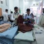 Emirates Red Crescent, lembaga kemanusiaan asal Uni Emirat Arab (UEA) menyalurkan bantuan 1.000 paket baju Lebaran kepada mahasiswa yatim, fakir dan kurang mampu dari seluruh fakultas menjelang Hari Raya Idul Adha 1446 Hijriah, Senin (2/6).