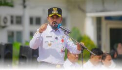 Bupati Aceh Timur, Iskandar Usman Al-Farlaky