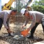 Pembangunan gudang ketahanan pangan ditandai peletakan batu pertama oleh Kapolda Aceh Irjen Pol Achmad Kartiko, di SPN Polda Aceh, Kecamatan Lembah Seulawah, Aceh Besar, Kamis (5/6).