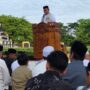 Kakanwil Kemenag Aceh, Azhari menjadi khatib Shalat Idul Adha 1446 Hijriah di Lapangan Tugu, dekat Masjid Jamik Universitas Syiah Kuala (USK) Darussalam, Banda Aceh, Jum'at, 6 Juni 2025.