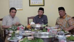 DPD I Partai Golkar Aceh menggelar acara silaturahmi Idul Adha, Sabtu (7/6) yang dihadiri Ketua Islamic Melayu Singapura dan Ketua Umum AMPG