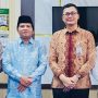 Regional CEO BSI Aceh, Imsak Ramadhan, melakukan kunjungan silaturahmi kepada Ketua MPU Aceh, Tgk H Faisal Ali, pada Senin, 9 Juni 2025.